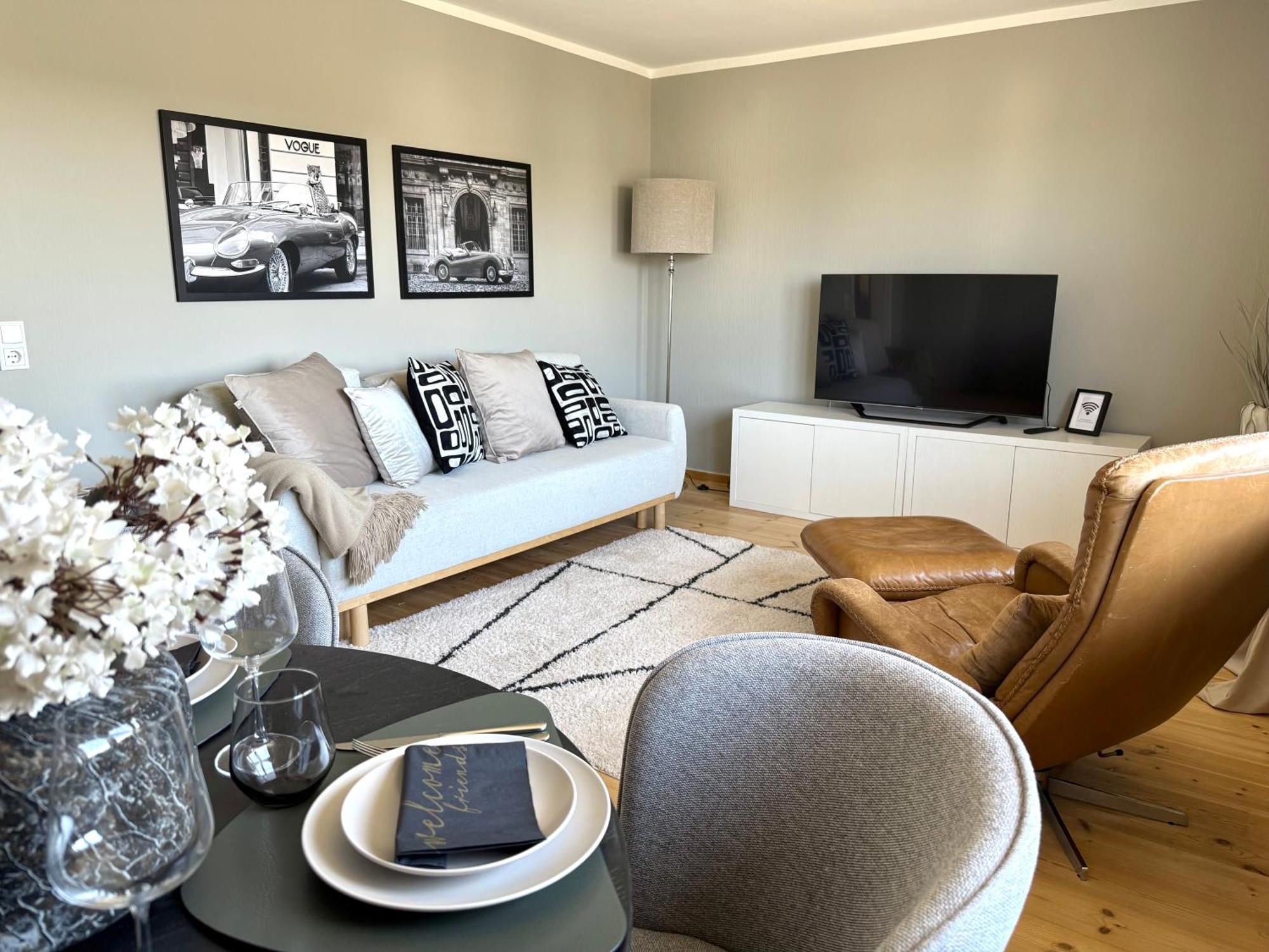 Schoene Ferienwohnung Ense Esterno foto