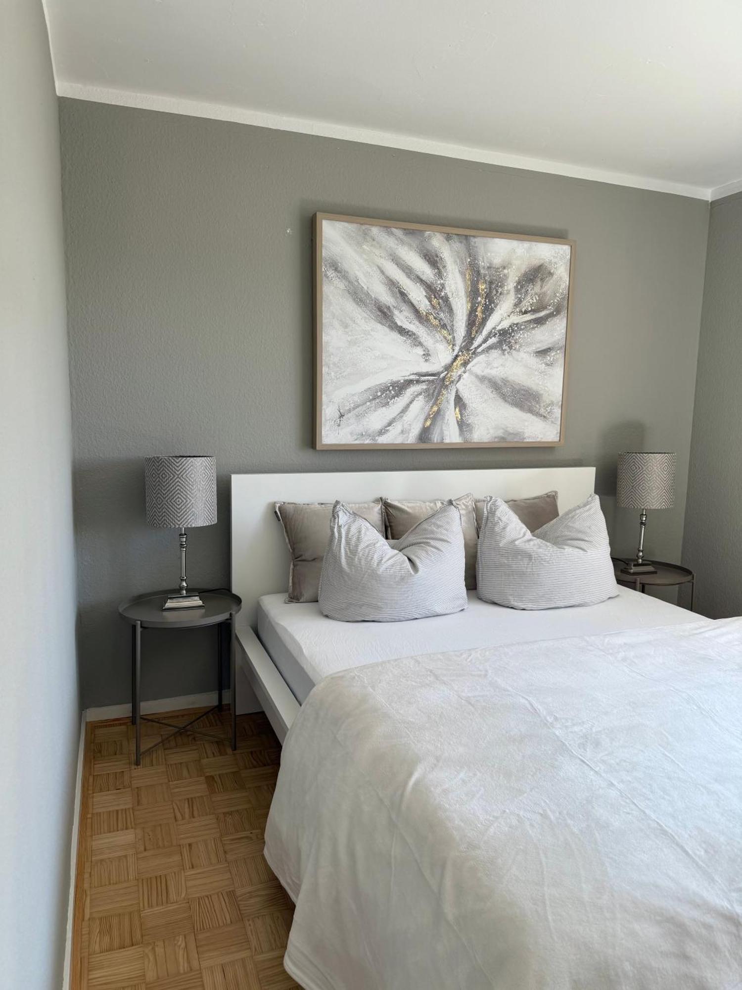 Schoene Ferienwohnung Ense Esterno foto