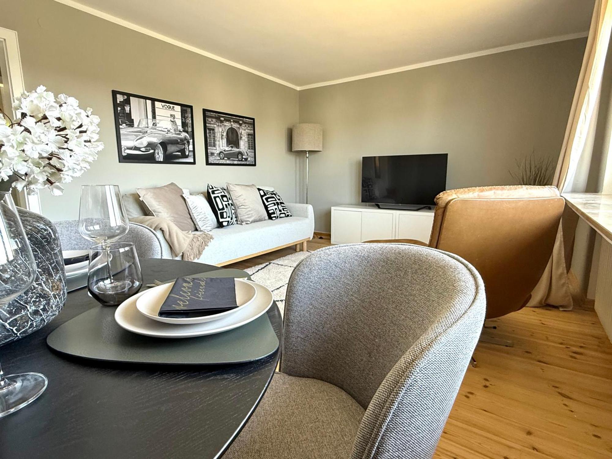 Schoene Ferienwohnung Ense Esterno foto